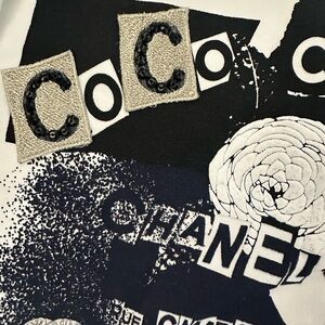 CHANEL Black and White Sweatshirt